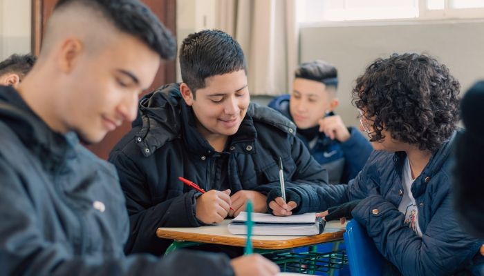 Prova Paraná Mais começa nesta semana e deve alcançar 350 mil alunos até novembro